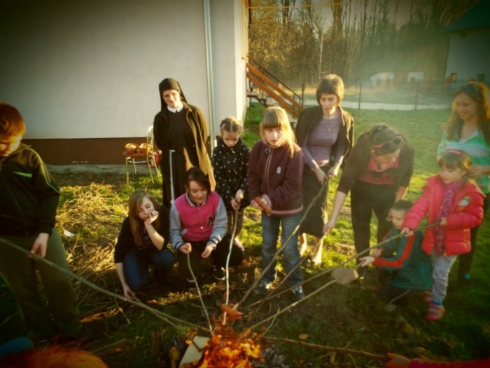 Pieczenie kiełbasek